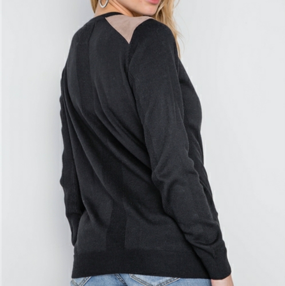 Bookworm Button Cardigan (Black) - Picture 3 of 7